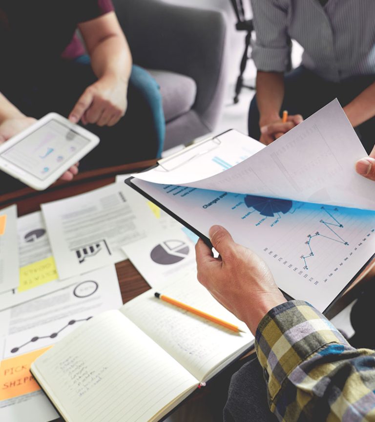 dedalo parking Staff Dedalo Parking per assistenza clienti parcheggio coperto Malpensa