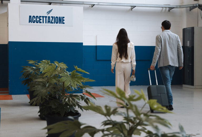 Dedalo parking parcheggio malpensa coperto reception accettazione
